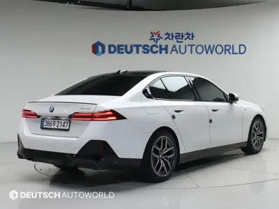 BMW 5-Series 2024, 42702 км, за 55500000 KRW