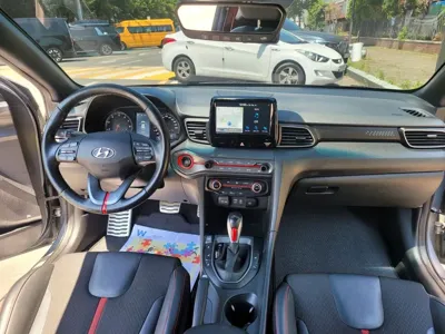 Hyundai Veloster 2018, 142130 км, за 8500000 KRW - фото 9