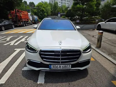 Mercedes-Benz S-Class · 2023 год