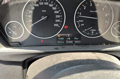 BMW 3 Series 2016, 107600 км, за 73336.49 CNY - фото 11
