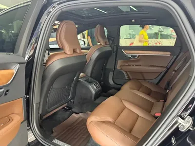 Volvo S90 2024, 35000 км, за 179800 CNY - фото 6