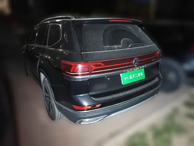Volkswagen Teramont 2023, 31500 км, за 218764.24 CNY