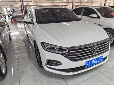 Volkswagen Lavida 2023, 41000 км, за 82800 CNY