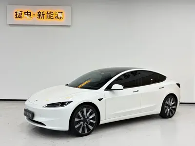 Tesla Model 3 · 2024 год