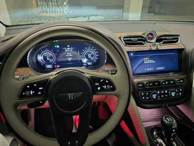 Bentley Bentayga 2024, 2400 км, за 283000000 KRW - фото 6