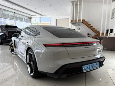 Porsche Taycan 2022, 13509 км, за 158000000 KRW