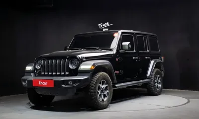 Jeep Wrangler · 2023 год