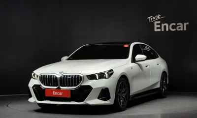 BMW 5-Series · 2024 год