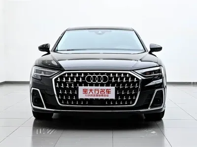 Audi A8 2025, 7500 км, за 569000 CNY