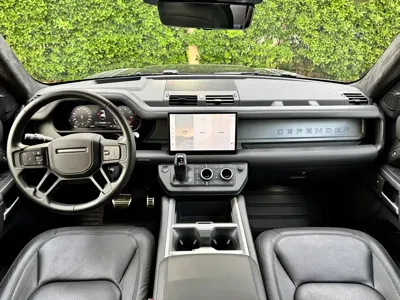 Land Rover Defender 2025, 1800 км, за 765800 CNY - фото 16