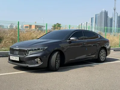 Kia K7 · 2020 год
