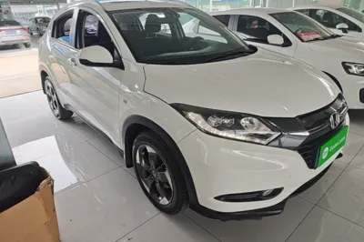 Honda Vezel 2017, 70800 км, за 62325.84 CNY