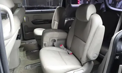 Kia Canival 2017, 124524 км, за 10200000 KRW - фото 12