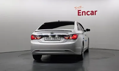 Hyundai Sonata 2011, 168900 км, за 4200000 KRW