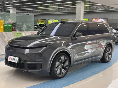 Li Auto Li L9 · 2023 год