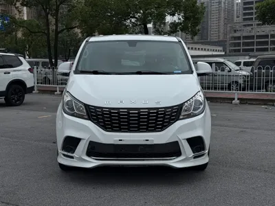 大通 G10 2023, 60000 км, за 53800 CNY