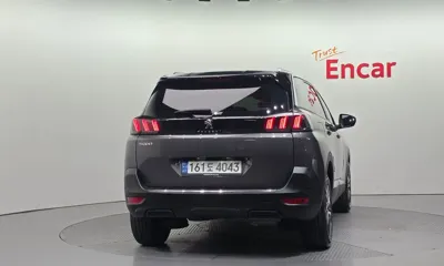 Peugeot 5008 2022, 42630 км, за 29800000 KRW
