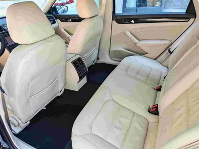 Volkswagen Passat 2013, 100000 км, за 28800 CNY - фото 9