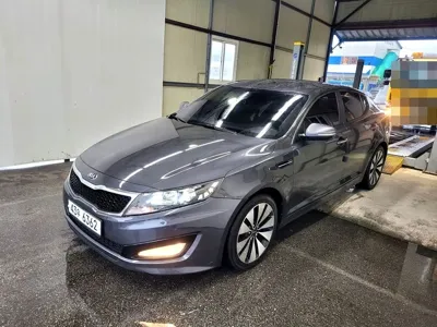 Kia K5 · 2013 год