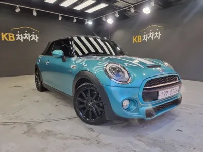 MINI Cooper Convertible · 2017 год