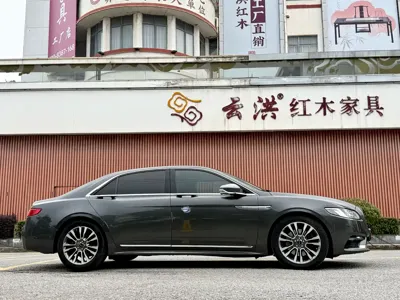 Lincoln Continental 2018, 102600 км, за 93800 CNY - фото 8