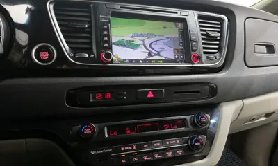 Kia Canival 2015, 161267 км, за 9500000 KRW - фото 13