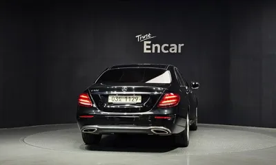 Mercedes-Benz E-Class 2017, 110428 км, за 18090000 KRW