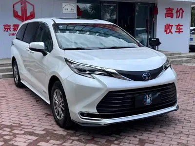 Toyota Sienna 2023, 100000 км, за 176800 CNY - фото 3