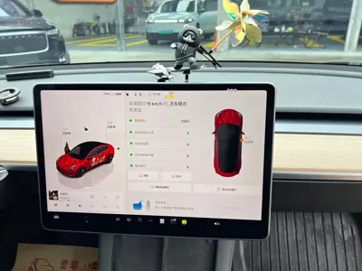 Tesla Model 3 2023, 32000 км, за 128800 CNY - фото 6