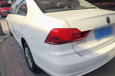 Volkswagen Santana 2018, 45000 км, за 48693.85 CNY - фото 13