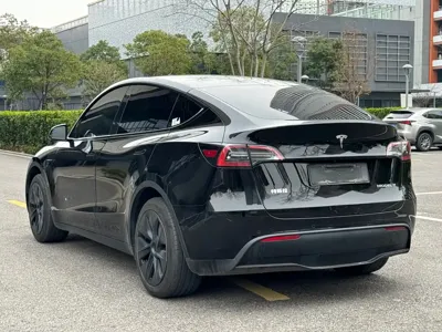 Tesla Model Y 2023, 33000 км, за 126800 CNY - фото 18