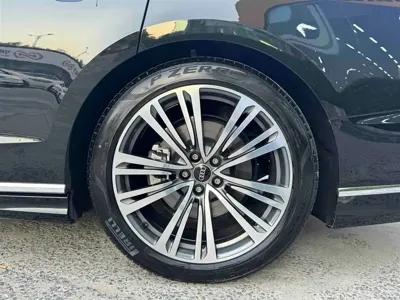 Audi A8 2025, 13000 км, за 489000 CNY - фото 8