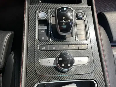 BYD Tang New Energy 2019, 123000 км, за 57800 CNY - фото 9