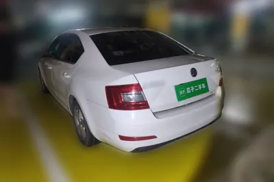 Skoda Octavia 2015, 26800 км, за 28130 CNY