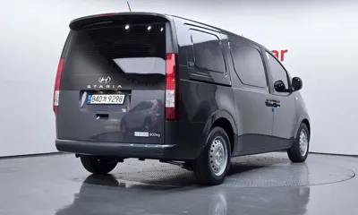 Hyundai Staria 2023, 4664 км, за 25500000 KRW
