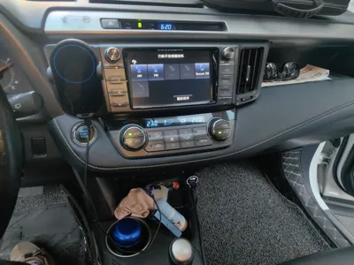Toyota RAV4 2015, 91800 км, за 74902.16 CNY - фото 12