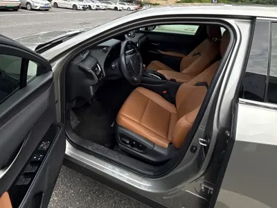 Lexus UX 2022, 24700 км, за 115000 CNY - фото 8