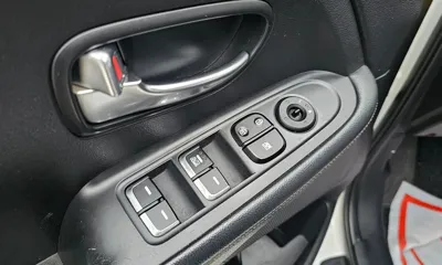 Kia Carens 2014, 162621 км, за 4500000 KRW - фото 9