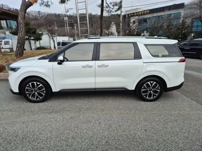 Kia Canival 2023, 39370 км, за 27500000 KRW