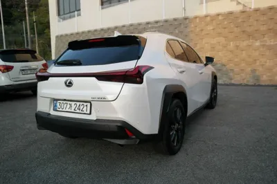 Lexus UX 2025, 26930 км, за 41900000 KRW
