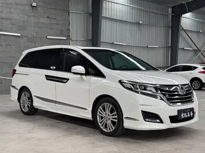 Honda Elysion 2019, 125000 км, за 101800 CNY