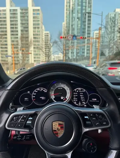 Porsche Panamera · 2020 год