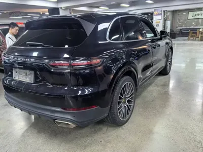 Porsche Cayenne 2018, 140000 км, за 238000 CNY - фото 9