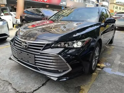 Toyota Avalon · 2022 год