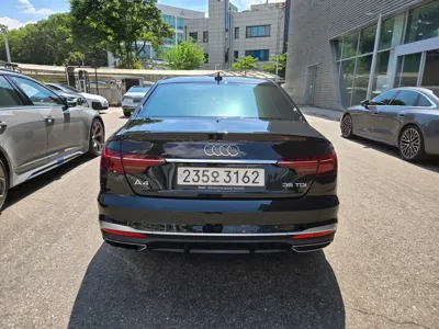 Audi A4 2023, 18000 км, за 31000000 KRW