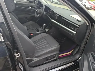 Volkswagen Passat 2025, 14700 км, за 125000 CNY - фото 8