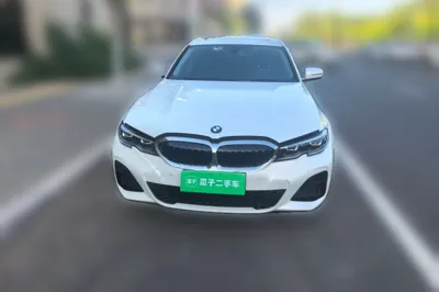 BMW 3 Series 2021, 21000 км, за 146251.51 CNY