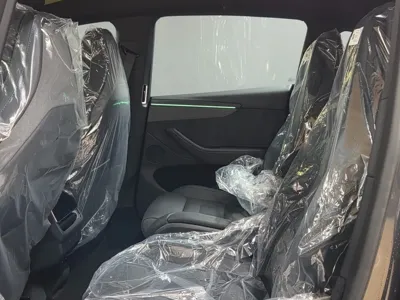 Tesla Model Y 2026, 10 км, за 73030000 KRW - фото 9
