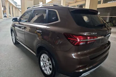 Roewe RX5 2018, 106700 км, за 43584.51 CNY