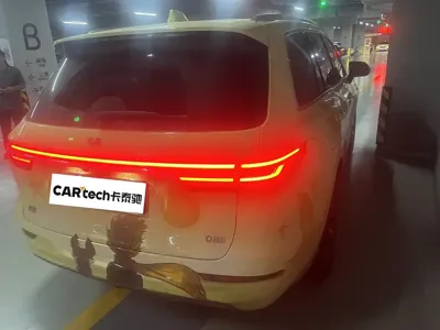 Li Auto Li ONE 2022, 63000 км, за 125000 CNY